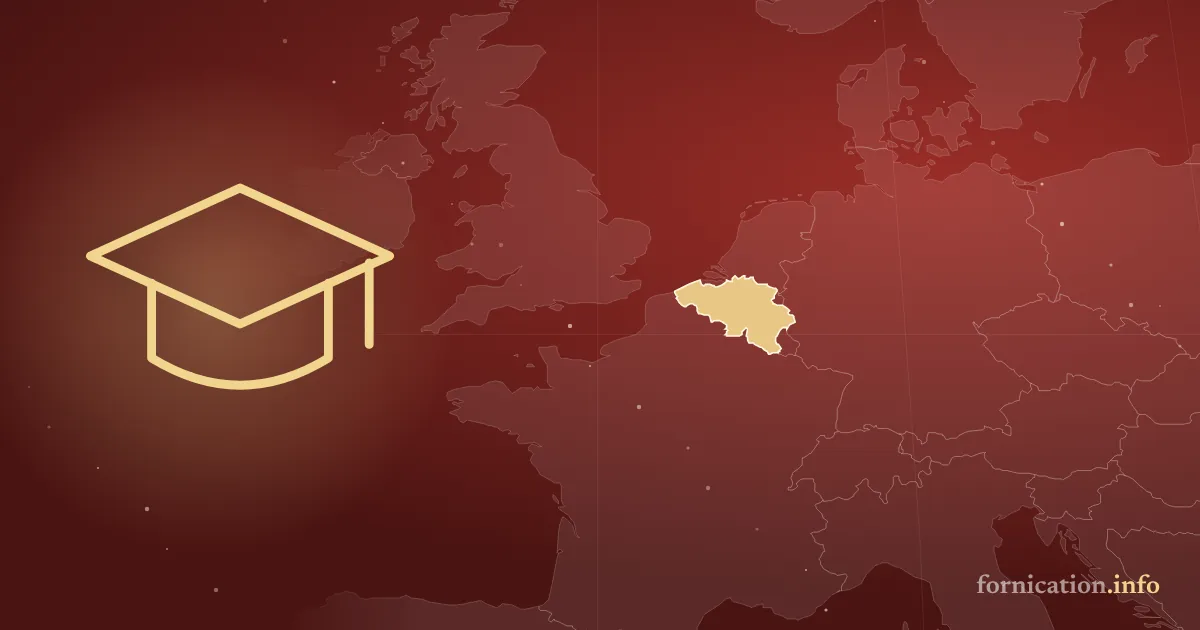 Couverture illustrée : une toque de diplômé sur une carte (Belgique)